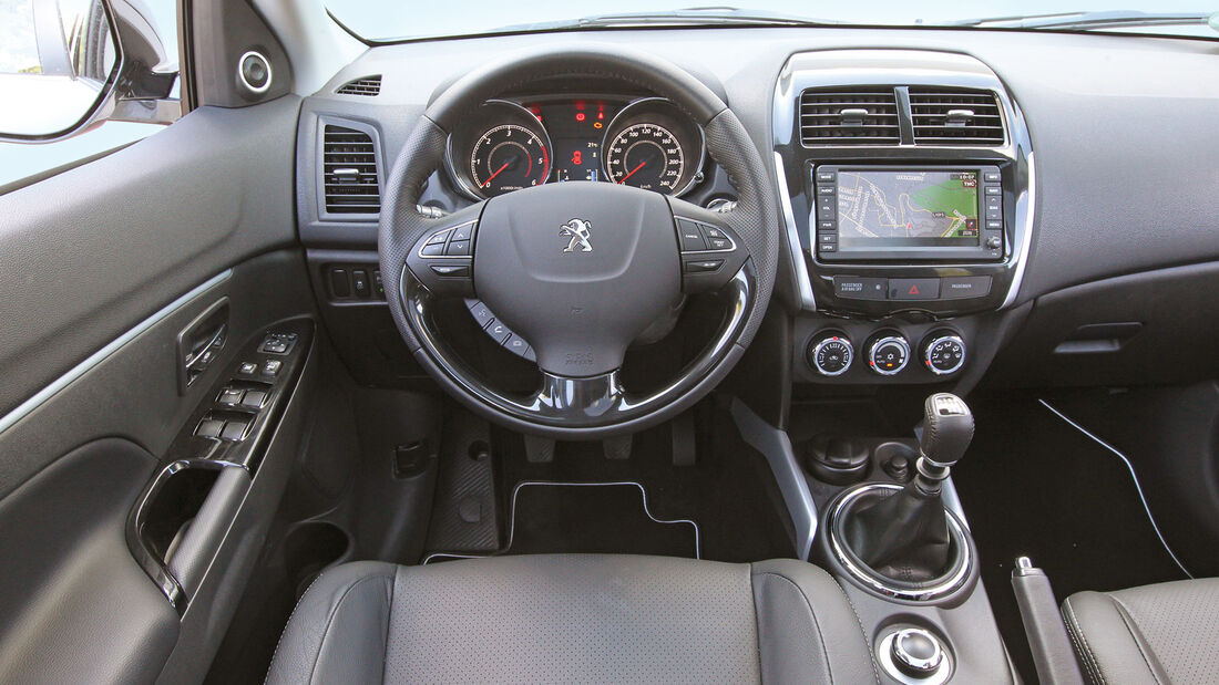 Peugeot 4008 HDi 115 Allure, Cockpit, Lenkrad