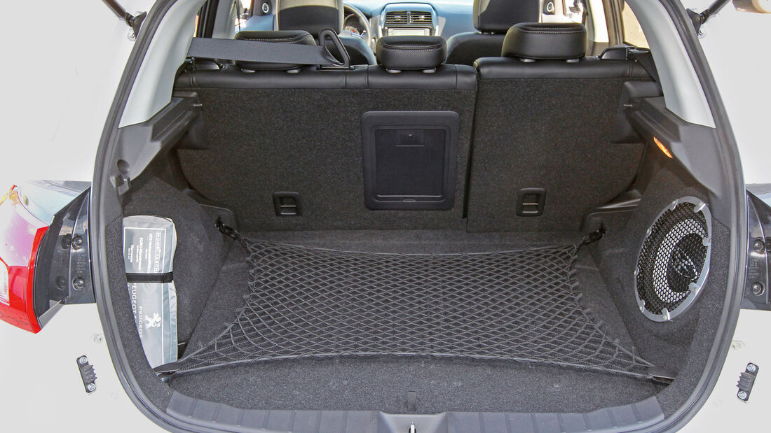 Peugeot 4008 HDi 115 Allure, Kofferraum, Ladefläche