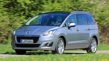 Peugeot 5008 155 THP, Frontansicht