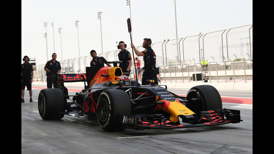 Pierre Gasly - Red Bull - Formel 1 - Testfahrten - Bahrain - Mittwoch - 19.4.2017