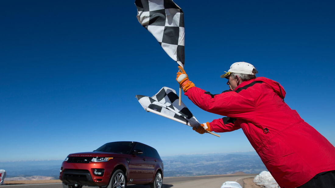 Pikes Peak, Range Rover Sport V8 5.0 SC, Zielflagge