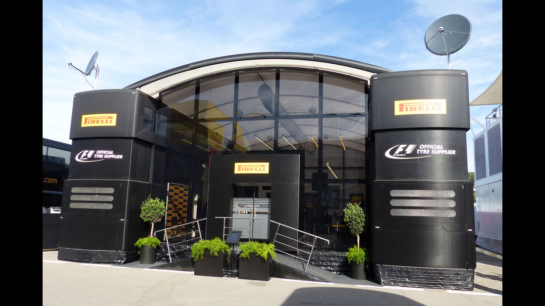 Pirelli - Motorhome - GP Spanien 2015 - Barcelona