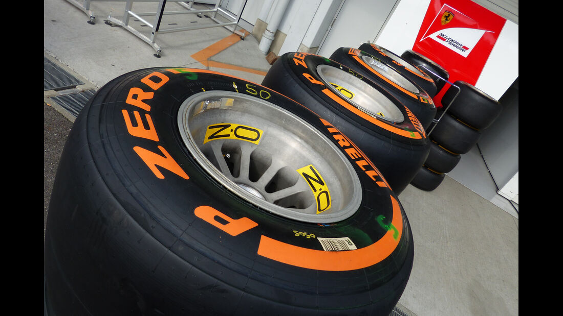 Pirelli-Reifen - Formel 1 - GP Japan - Suzuka - 23. September 2015
