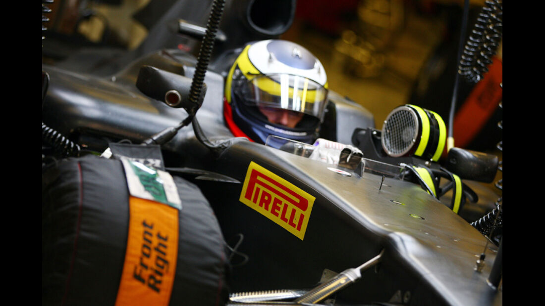 Pirelli Test Abu Dhabi 2011