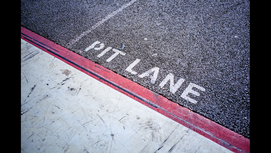 Pit Lane