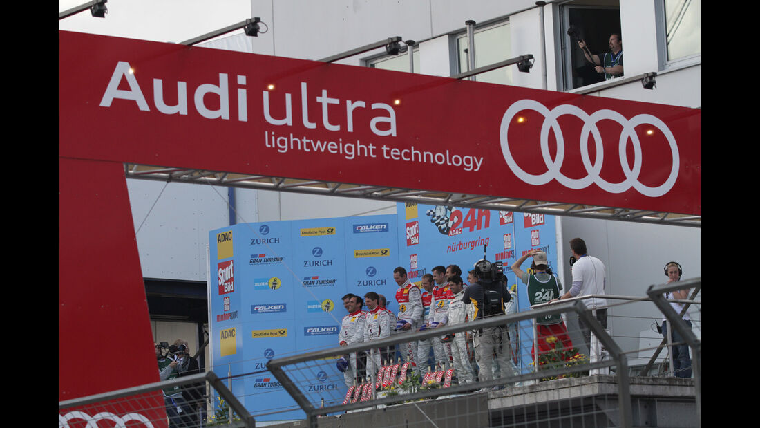 Podium, Ziel, Siegerehrung 24h-Rennen Nürburgring 2012
