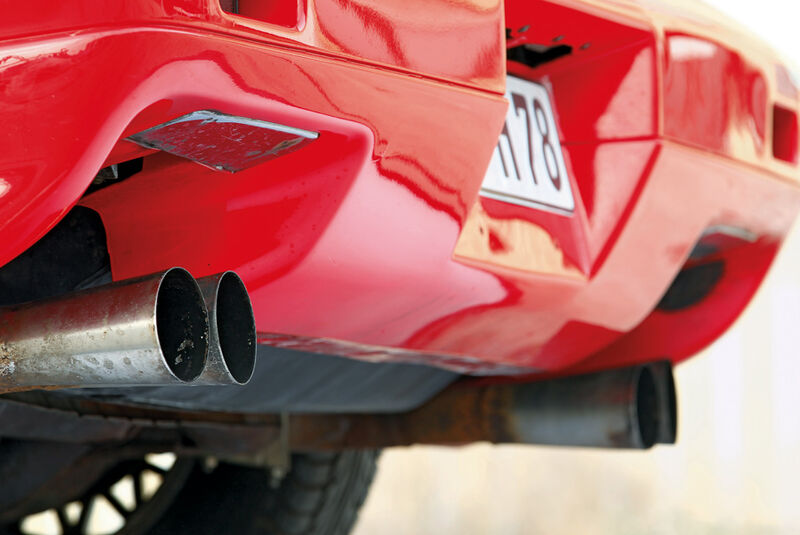 Pontiac Fiero GT, Auspuff, Endrohre