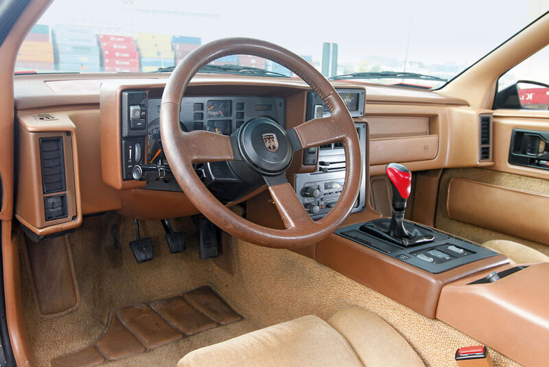 Pontiac Fiero GT, Cockpit