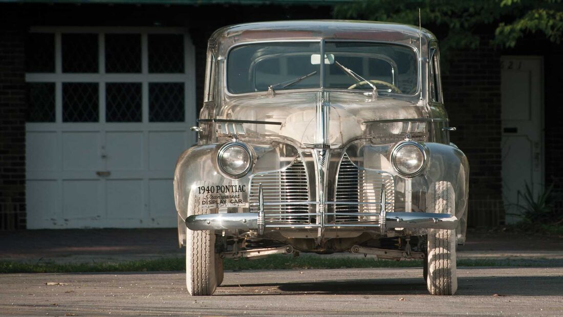 Pontiac Plexiglas Deluxe Six "Ghost Car" (1939)