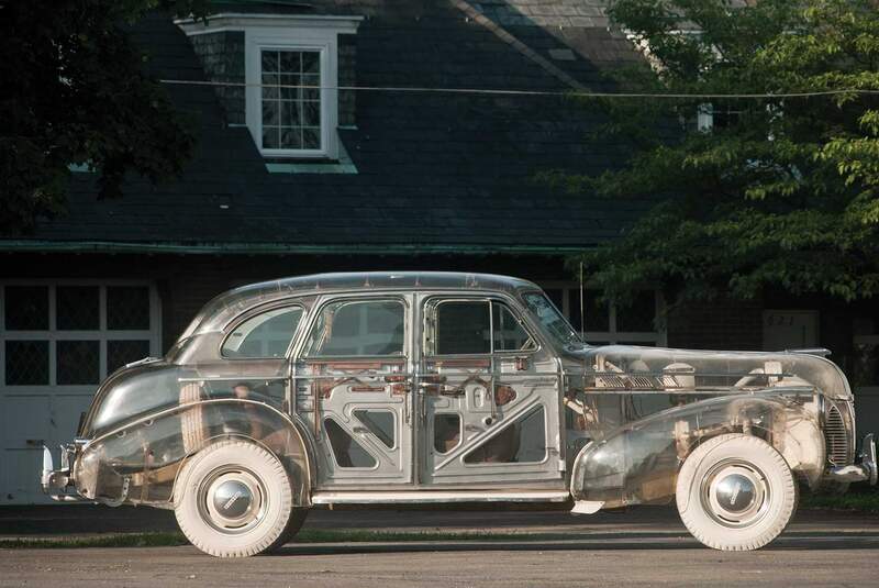 Pontiac Plexiglas Deluxe Six "Ghost Car" (1939)