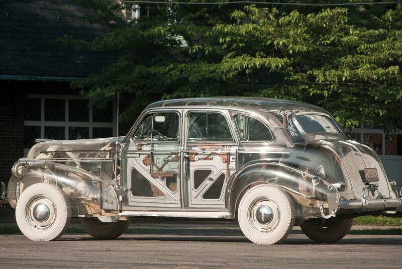 Pontiac Plexiglas Deluxe Six "Ghost Car" (1939)