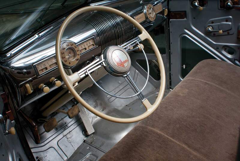 Pontiac Plexiglas Deluxe Six "Ghost Car" (1939)