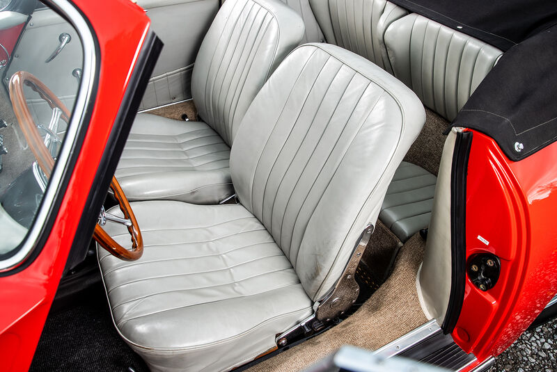 Porsche 356, Sitz