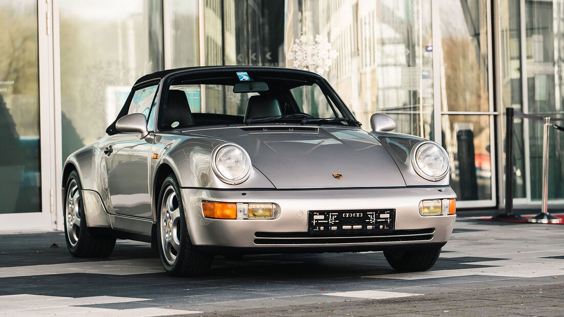 Porsche 911 (964) Cabrio Werks-Turbolook Ex Diego Maradona (1993)