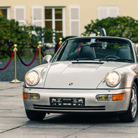 Porsche 911 (964) Cabrio Werks-Turbolook Ex Diego Maradona (1993)