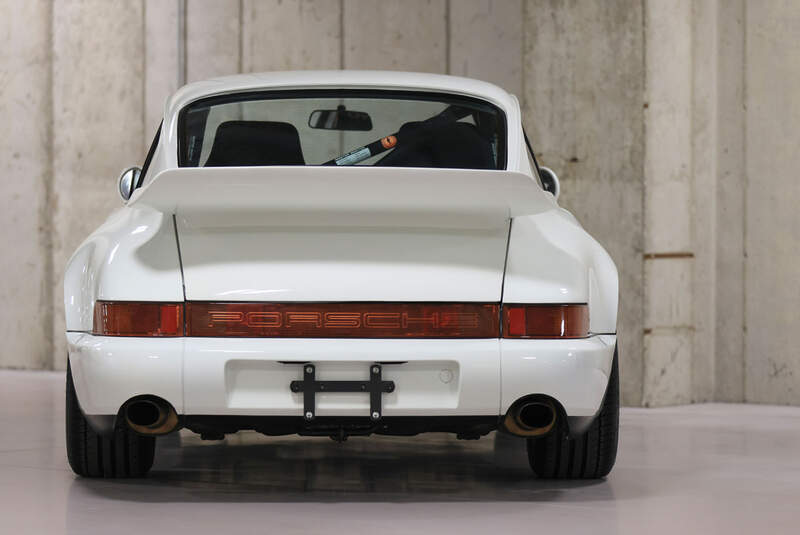 Porsche 911 (964) Carrera 4 Leichtbau (1991) 1 of 22