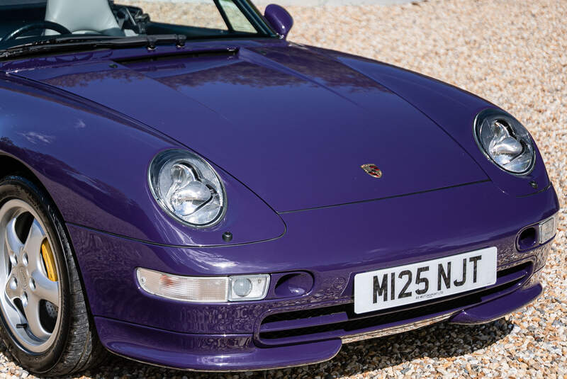 Porsche 911 (993) Turbo Cabriolet (1995) 1 of 14 Amaranth Violet
