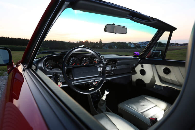 Porsche 911 Carrera Cabrio, Cockpit