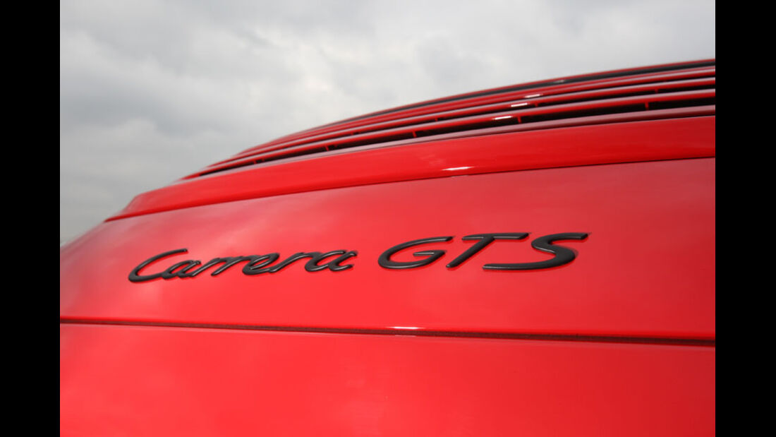 Porsche 911 Carrera GTS, Modellbezeichnung