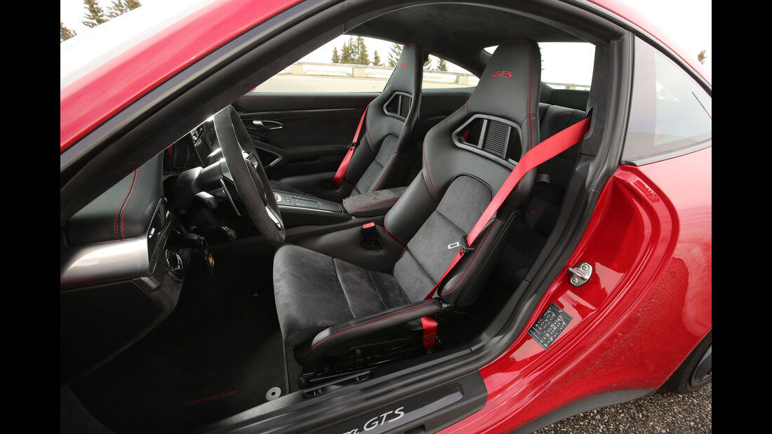 Porsche 911 Carrera GTS, Sitze