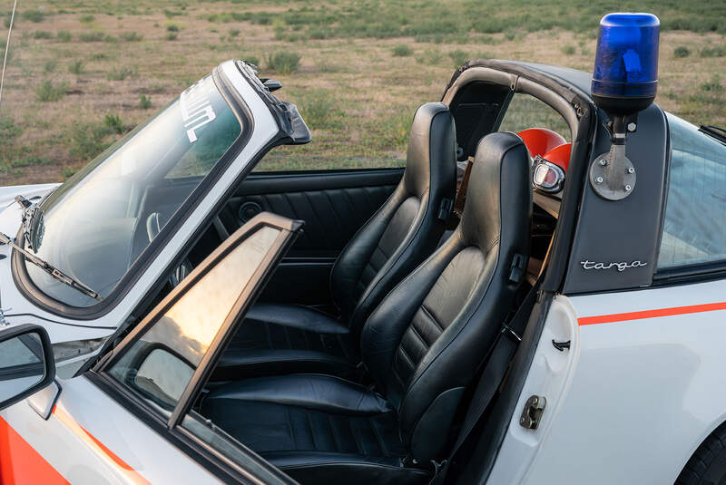 Porsche 911 Carrera Targa "Rijkspolitie" (1989)