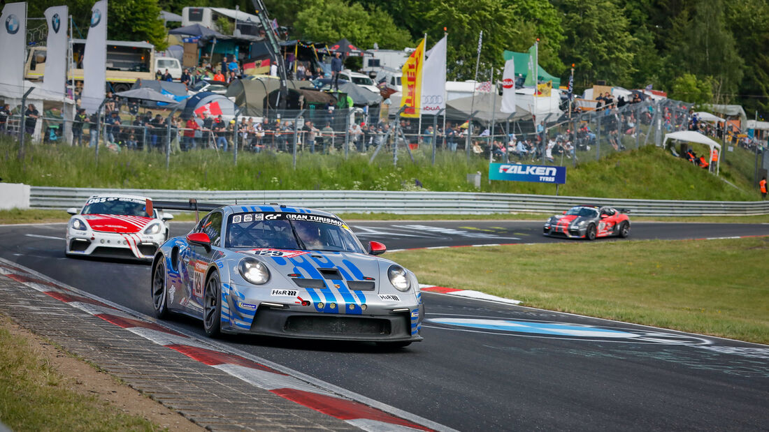 Porsche 911 GT3 Cup - Startnummer #129 - 24h Rennen - Nürburgring - 28. Mai 2022