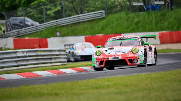 Porsche 911 GT3 R - Frikadelli Racing Team - Startnummer #30 - Klasse: SP 9 (FIA-GT3) - 24h-Rennen - Nürburgring - Nordschleife - 03. - 06. Juni 2021