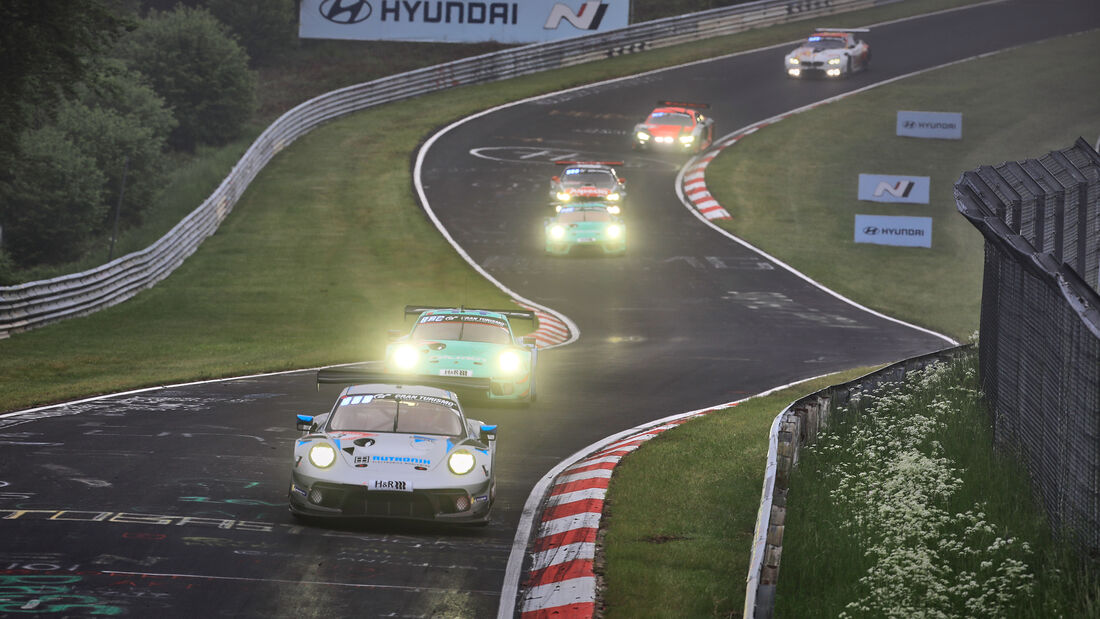 Porsche 911 GT3 R - Rutronik Racing - Startnummer #3 - 24h-Rennen Nürburgring - Nürburgring-Nordschleife - 6. Juni 2021