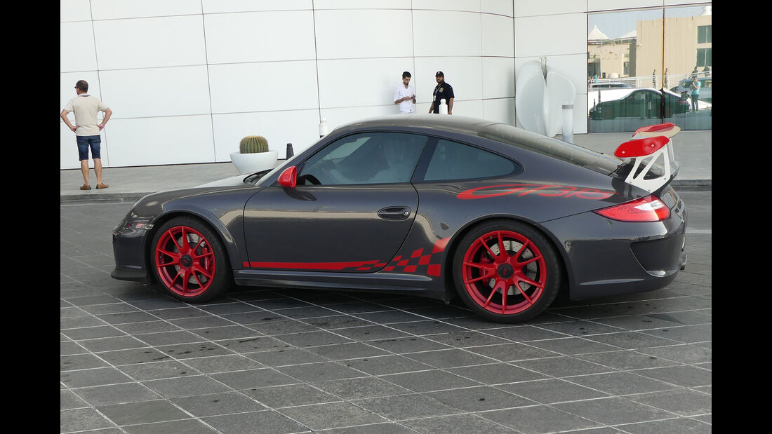 Porsche 911 GT3 RS - Carspotting - GP Abu Dhabi 2016