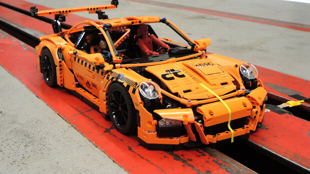 Porsche 911 GT3 RS Lego Crashtest gegen Bugatti Chiron