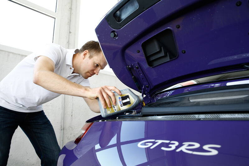 Porsche 911 GT3 RS, Öl, Nachfüllen