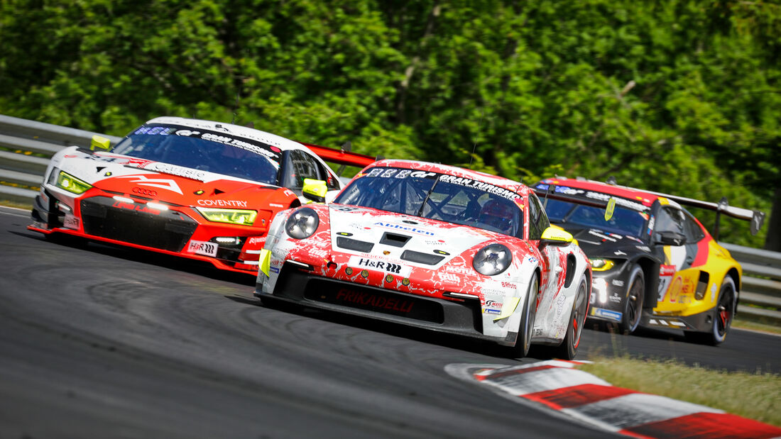 Porsche 911 GT3R - Startnummer #28 - 24h-Rennen Nürburgring - Nordschleife - Donnerstag - 26.5.2022