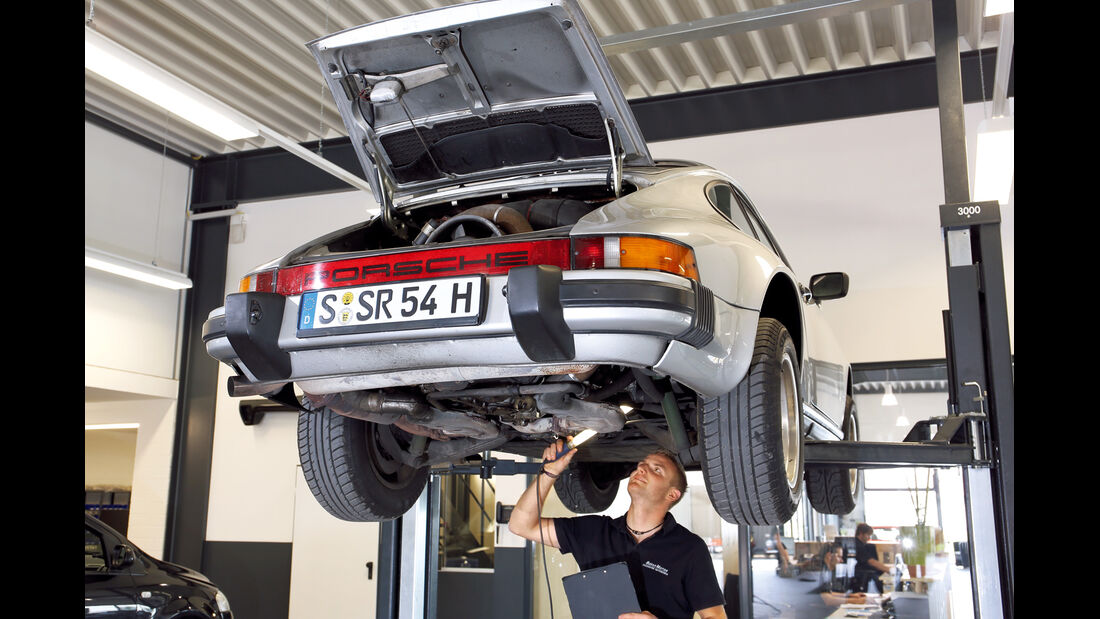 Porsche 911, Hebebühne
