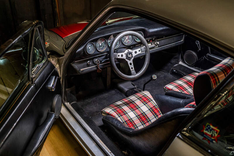 Porsche 911 S (1967) Magnus Walker Collection