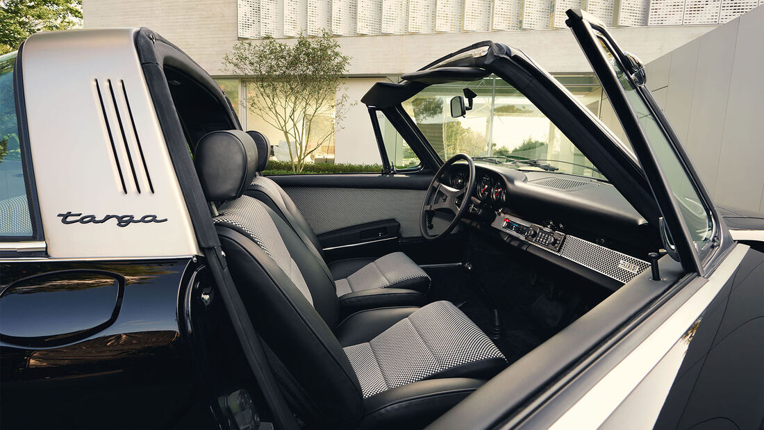 Porsche 911 S 2.4 Targa 50 Jahre F.A. Porsche Design (1972-2022) Interieur