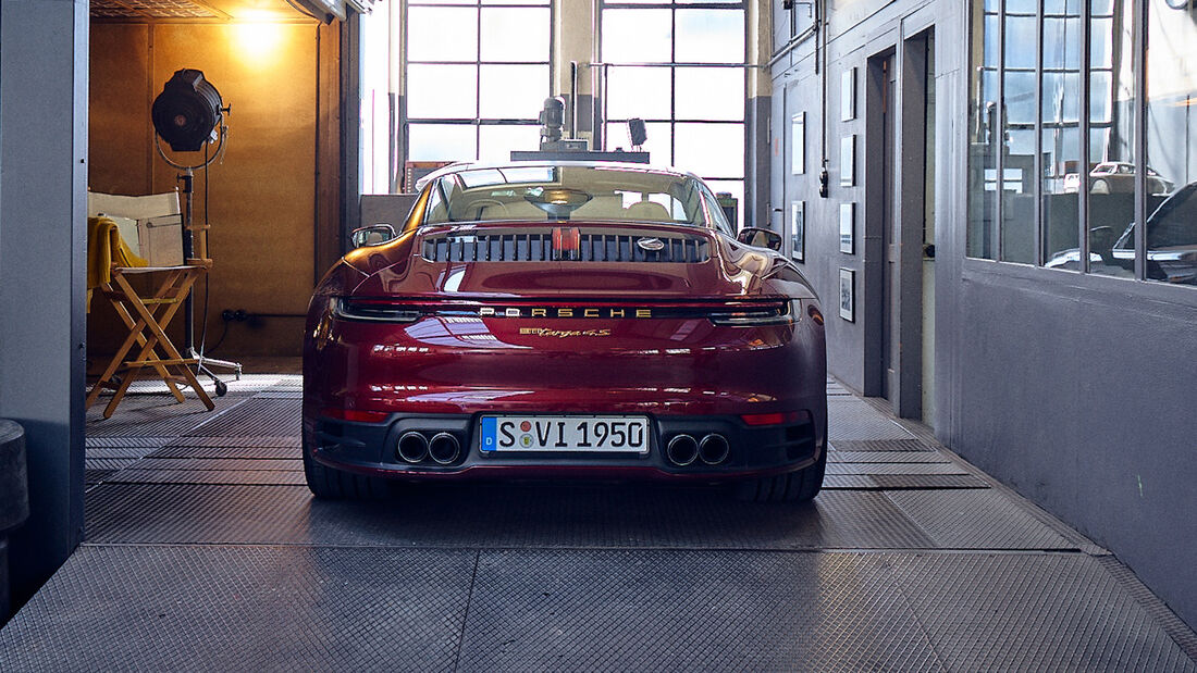 Porsche 911 Targa 4S Heritage Design Edition