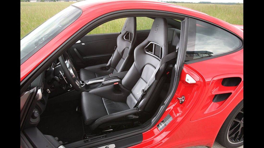 Porsche 911 Turbo, Innenraum, Sitze