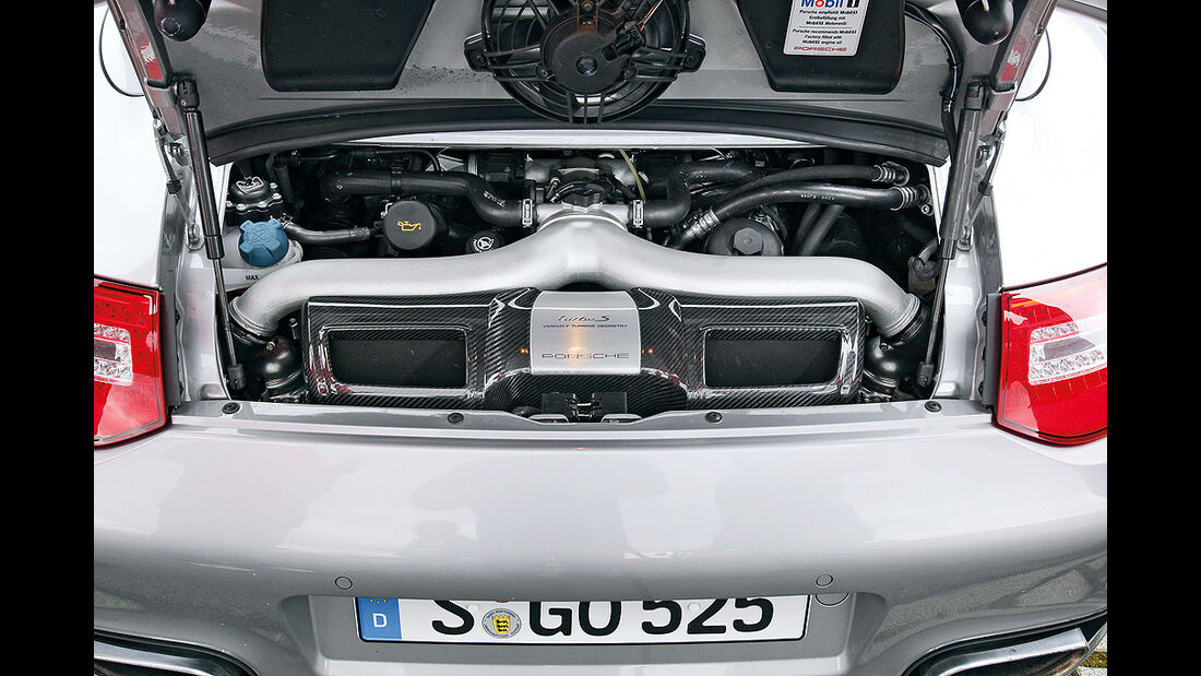 Porsche 911 Turbo S Cabrio, Motor