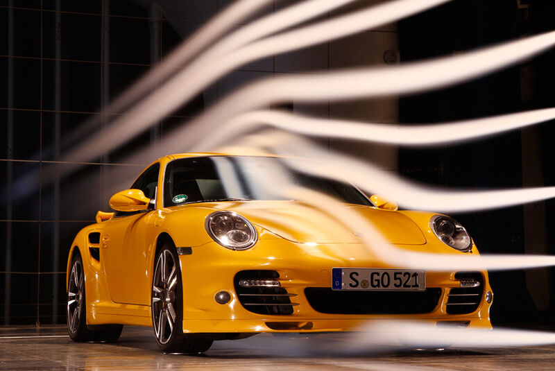 Porsche 911 Turbo S, Frontansicht, Windkanal