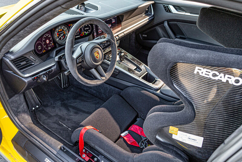Porsche 911 Turbo S, Interieur