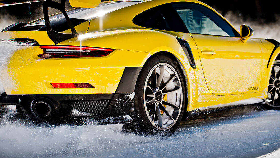 Porsche 911 Winterfahrtraining