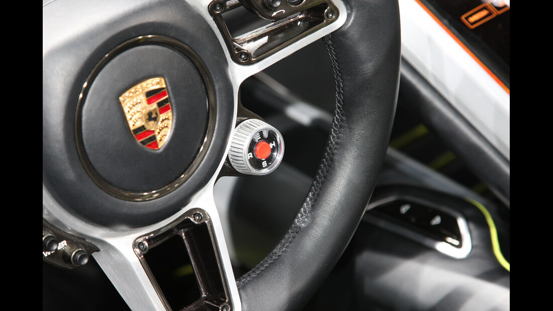 Porsche 918 Spyder, Lenkrad
