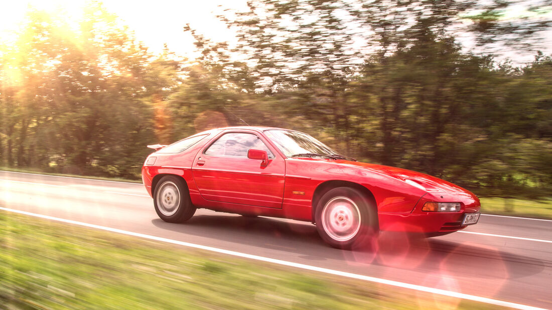 Porsche 928 GT, Seitenansicht