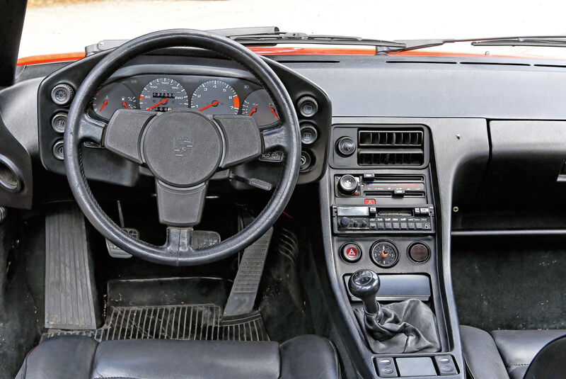 Porsche 928, Lenkrad, Cockpit