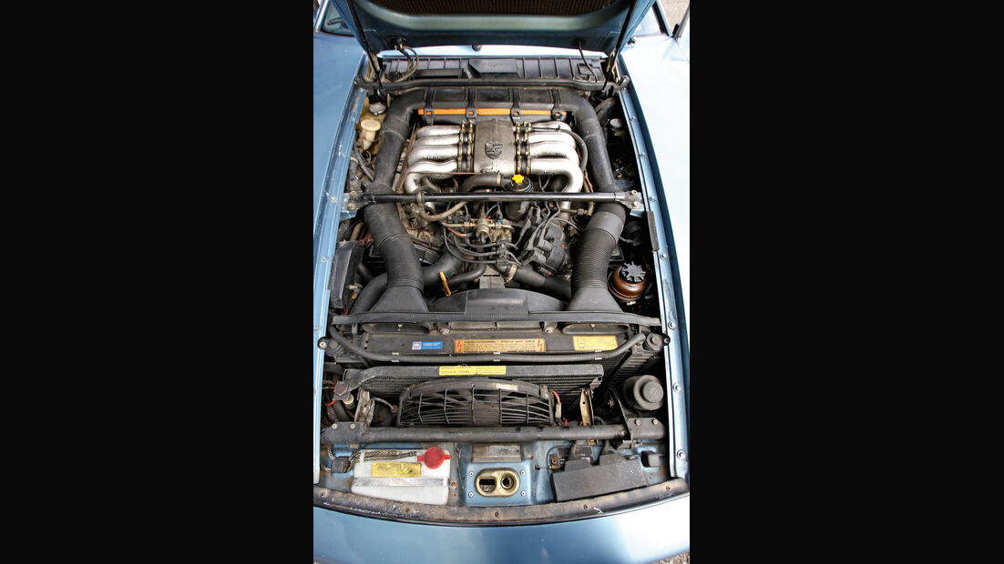 Porsche 928 S, Motor