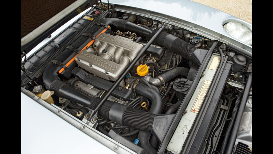 Porsche 928 S4, Baujahr 1990, Motor