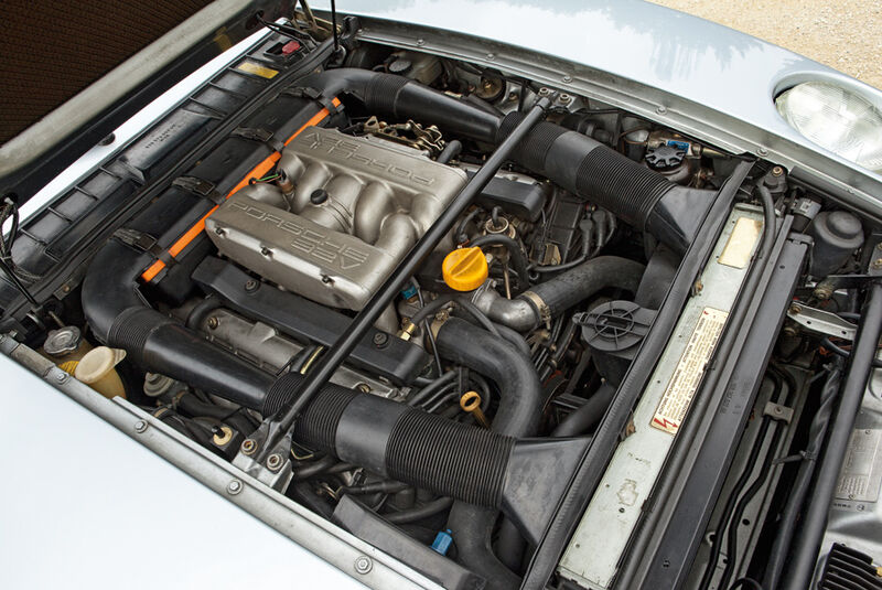 Porsche 928 S4, Baujahr 1990, Motor