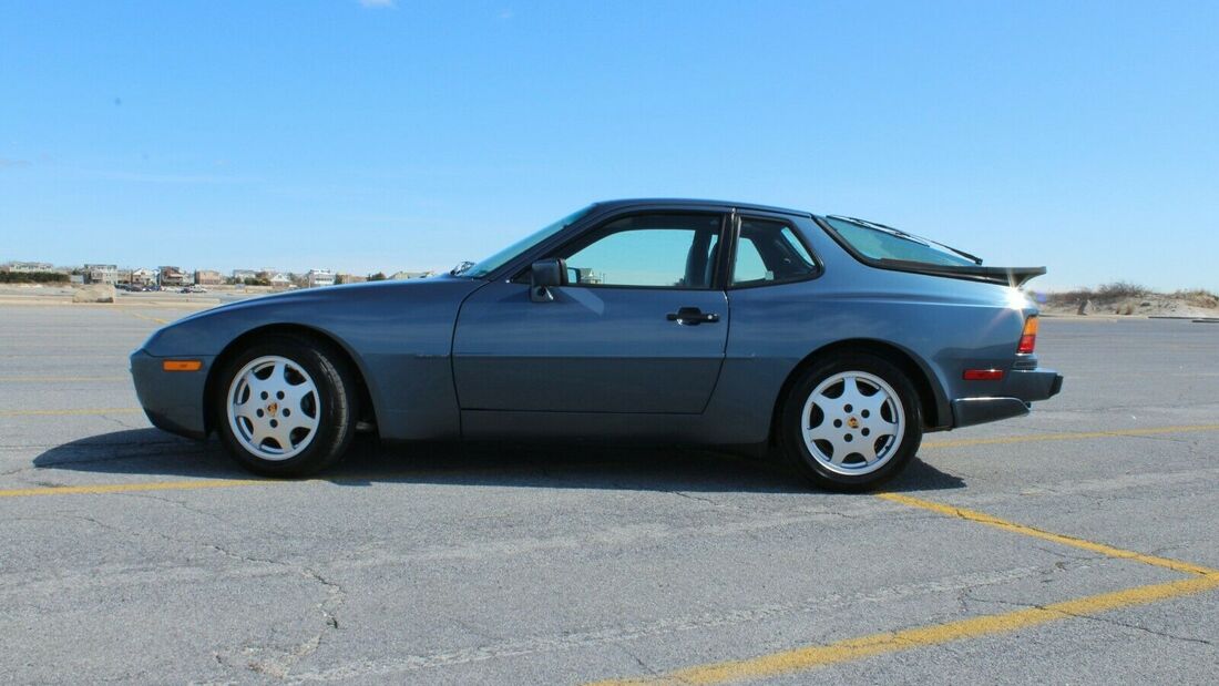 Porsche 944 (1990) mit 2.000 Meilen