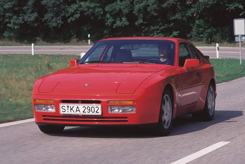 Porsche 944 S2