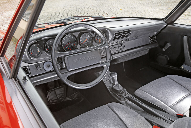 Porsche 959, Cockpit